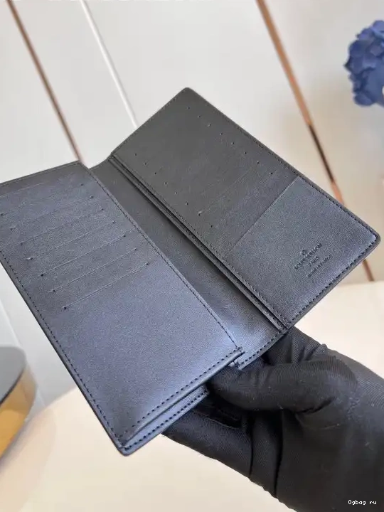 WALLET-10*19*2cm VUITTON LOUIS BRAZZA 0529